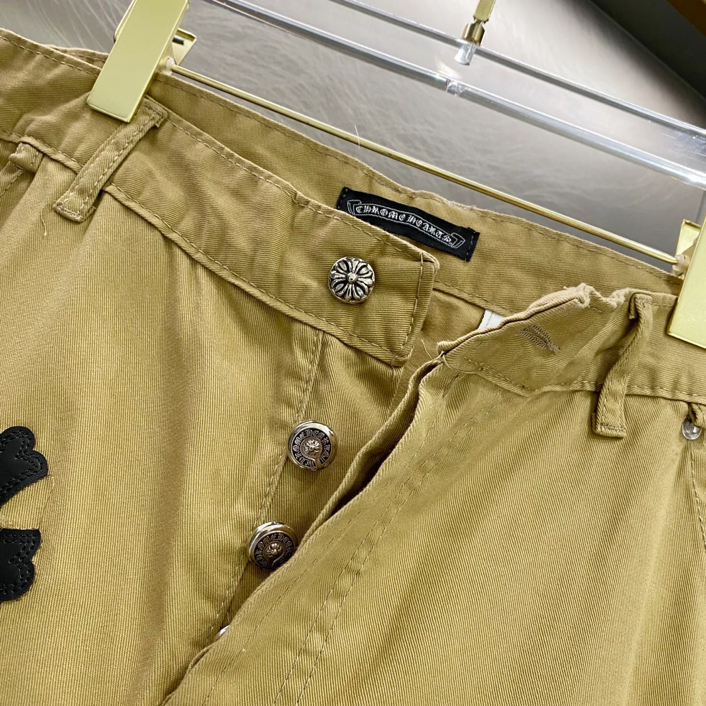 140 Chrome Hearts/CH Same Style Chrome Hearts New Arrival ， 、 ， 。Mattyboy Same Style， Khaki 。 Retro ， 。 ， ， 。 Khaki ， 。Chrome Hearts Khaki chino ， ， 40 ， ，W 34 ， 。 ， 。 ：Khaki Size：M~3XL
